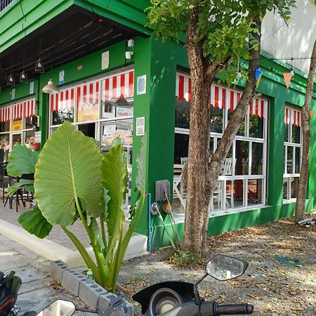 Patong Central Perk Hotel מראה חיצוני תמונה