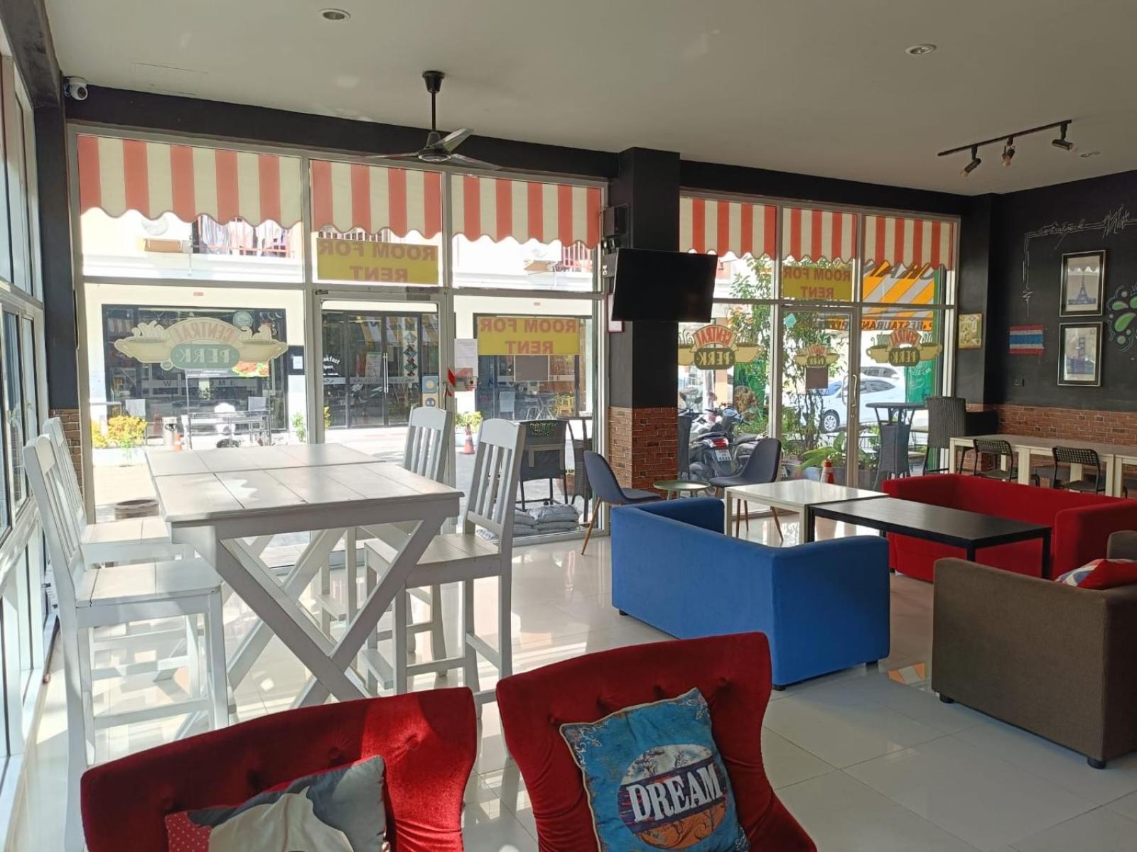 Patong Central Perk Hotel מראה חיצוני תמונה